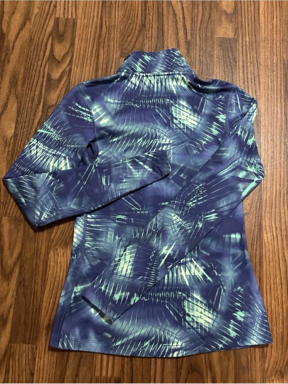 Nike Dri Fit * Woman’s Mint Green and Blue Training Top * Small.